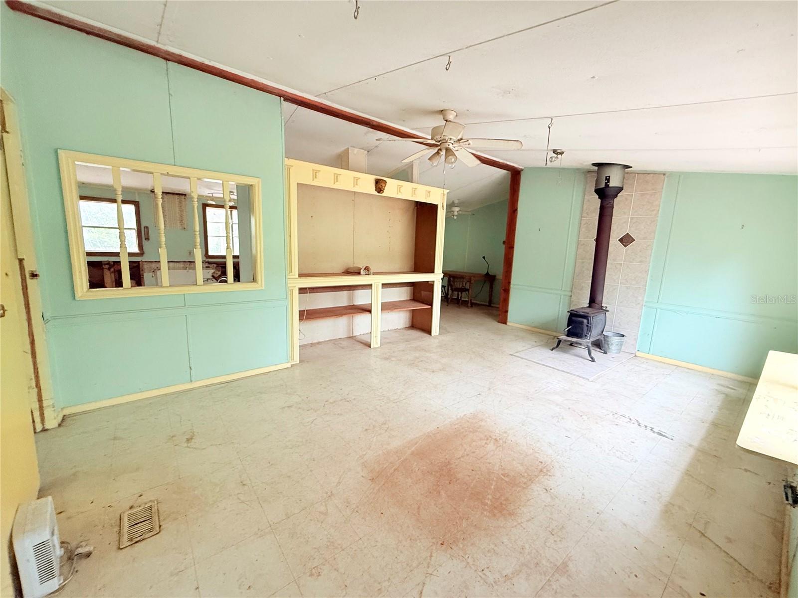 NO SUBDIVISION - Residential