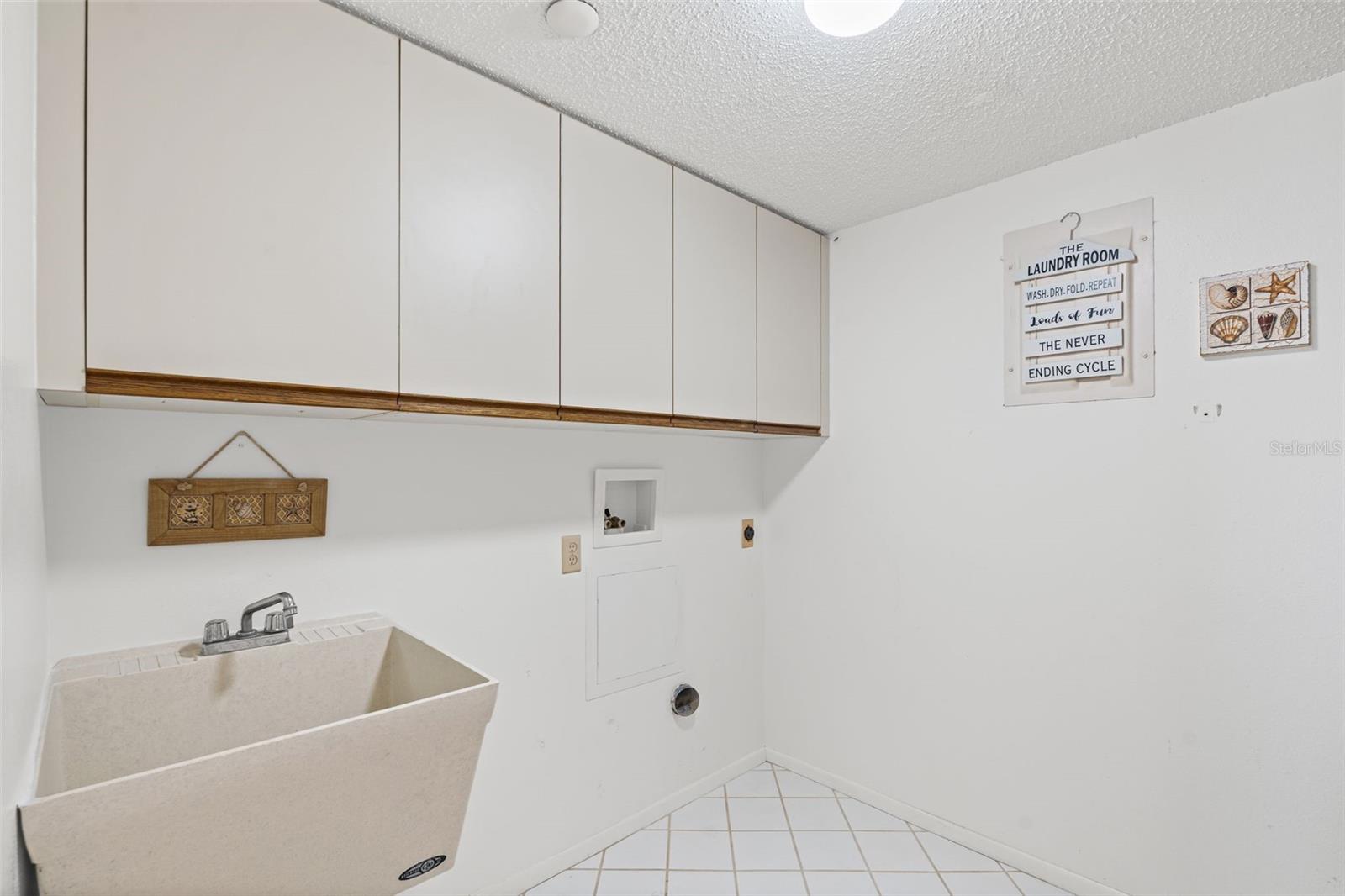 THE GREENS AT PINEBROOK PH 1 & 2 - Residential Lease