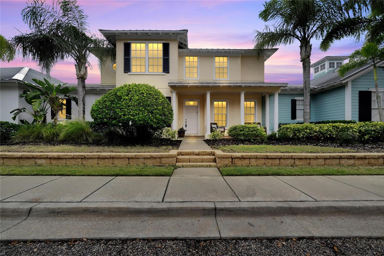 TOWNHOMES AT COMPASS POINTE - Residential