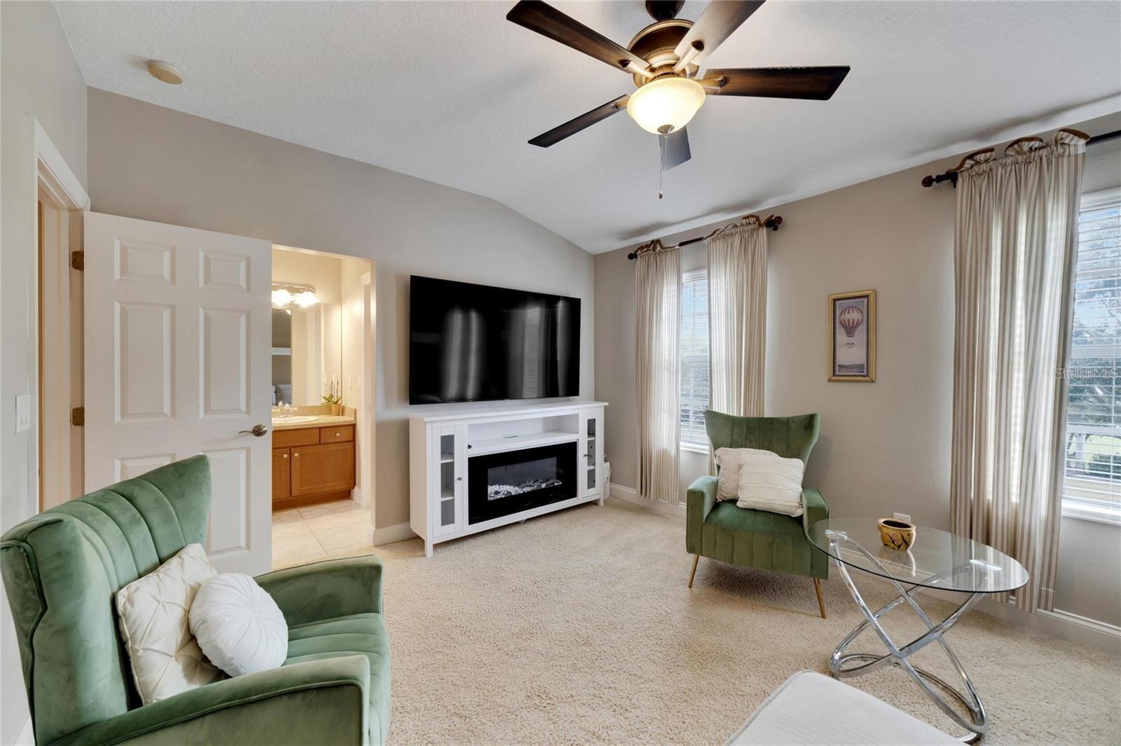TOWNHOMES AT COMPASS POINTE - Residential