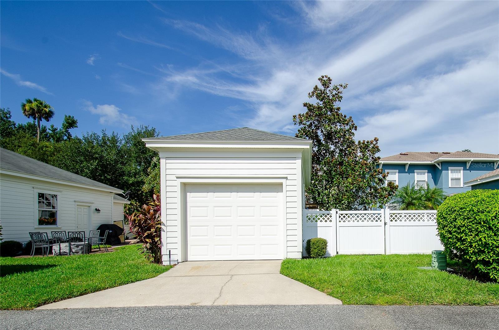 CELEBRATION ROSEVILLE CORNER - Residential