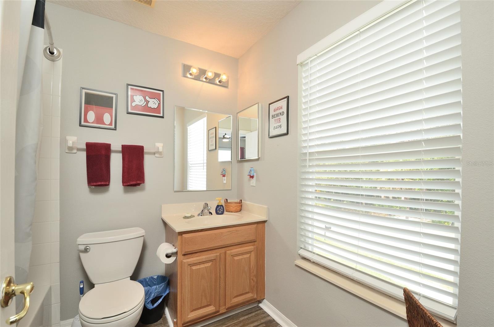 CELEBRATION ROSEVILLE CORNER - Residential