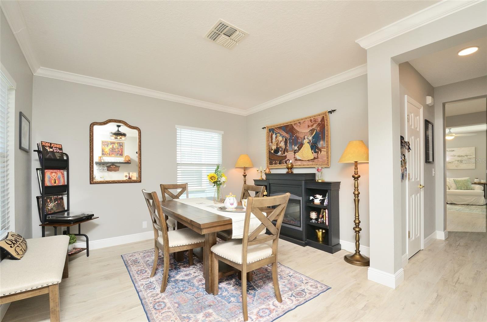 CELEBRATION ROSEVILLE CORNER - Residential