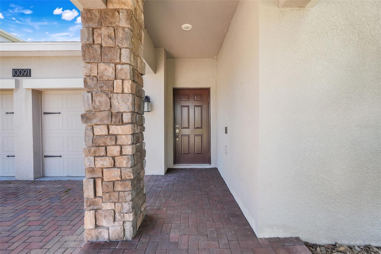 10091 LOVEGRASS LN
