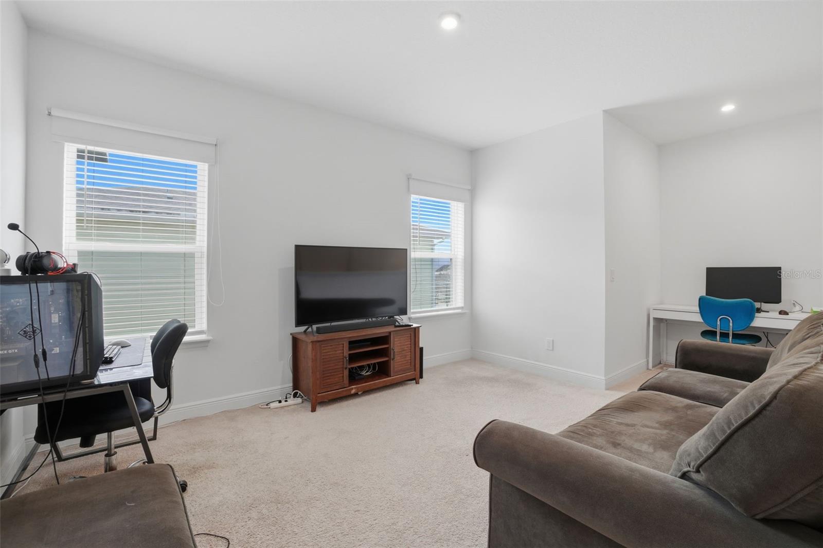 LAUREATE PARK PH 9 - Residential