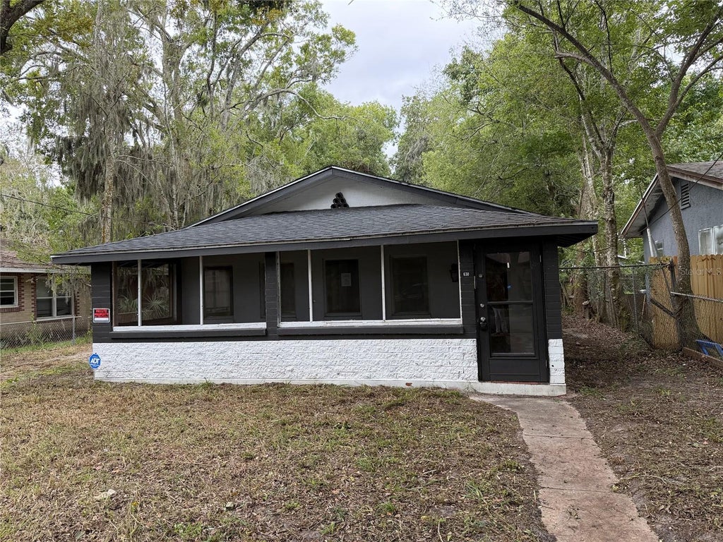 Photo of 630 Tucker Street, Daytona Beach, FL 32114 (MLS # V4952084)