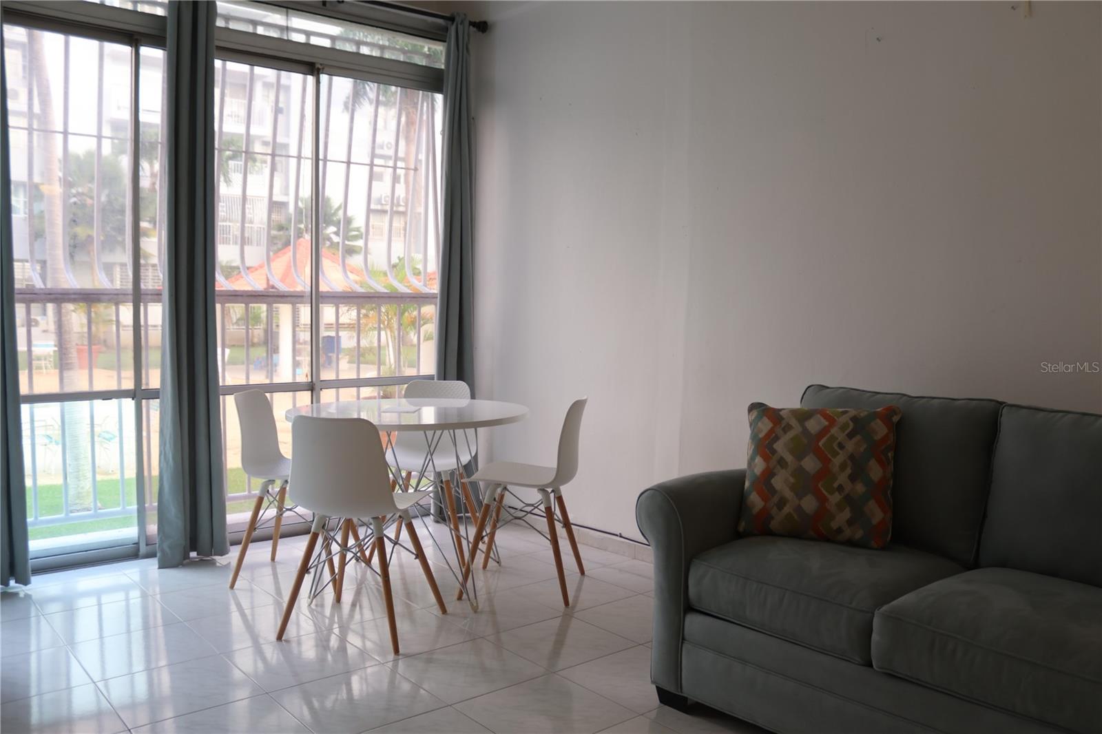 CONDIMINIO LOS PINOS - Residential