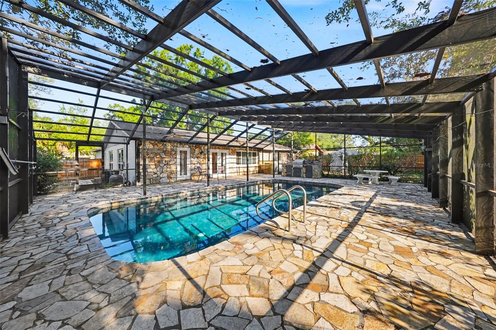 MAGDALENE SHORES ESTATES UN 5 - Residential