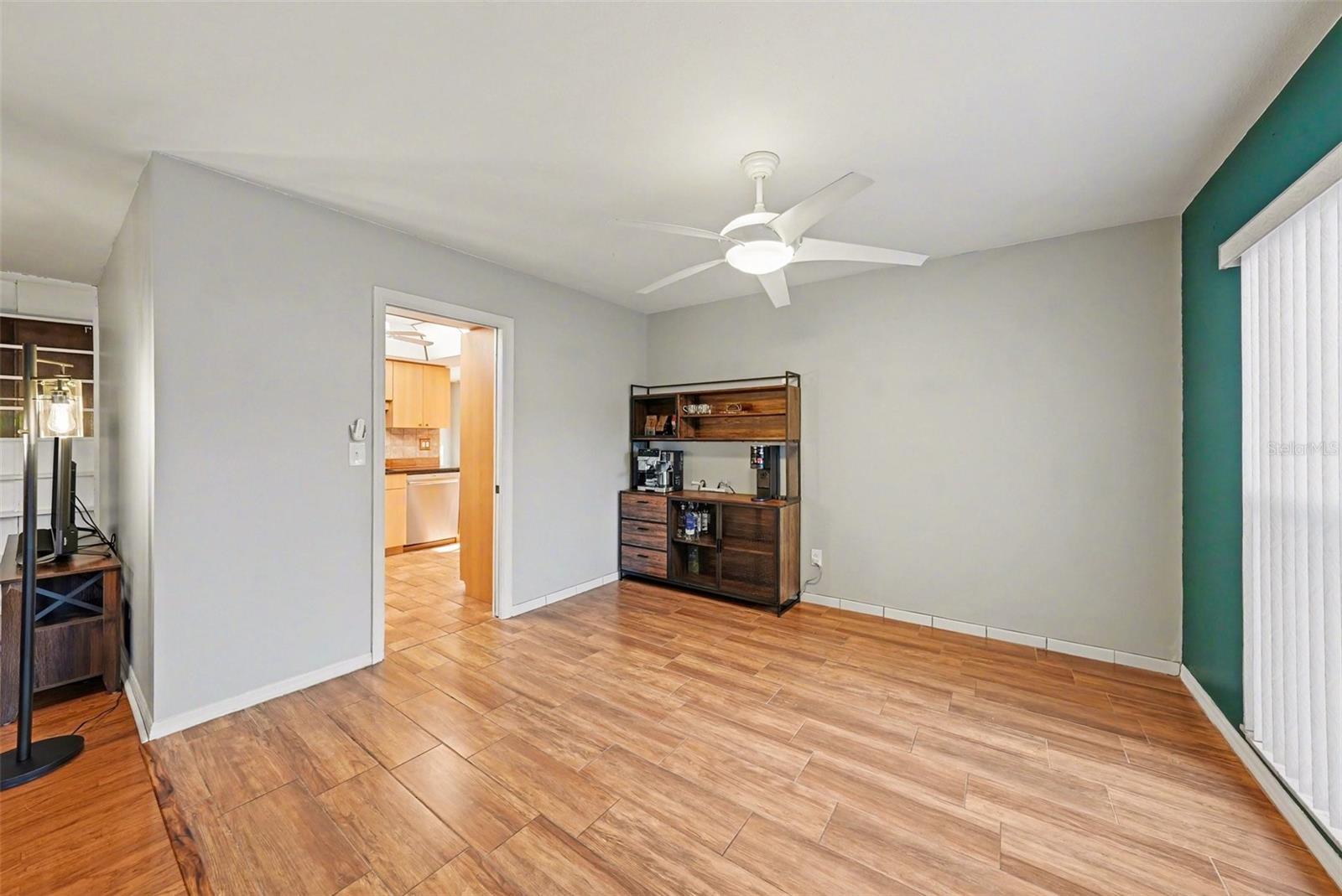 MAGDALENE SHORES ESTATES UN 5 - Residential