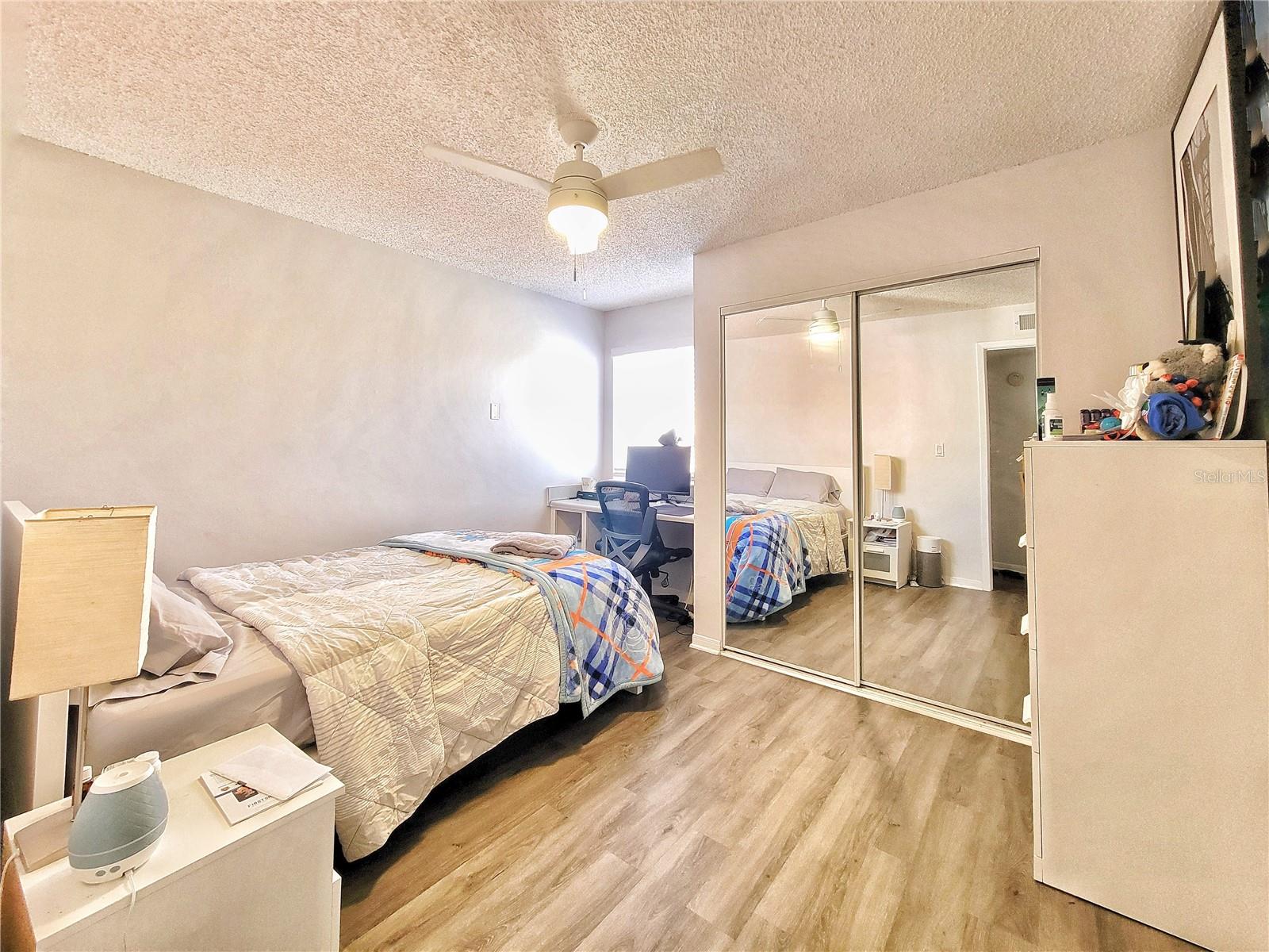 UNIVERSITY COMMONS - Residential