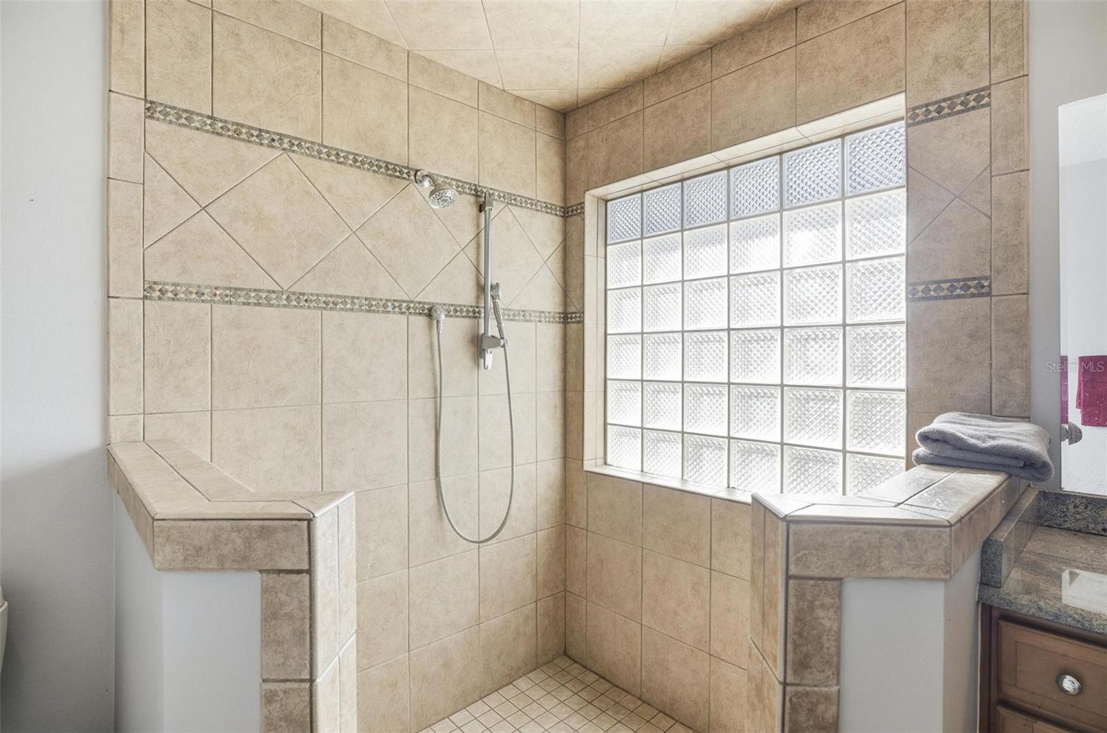 BELLE TERRE - Residential