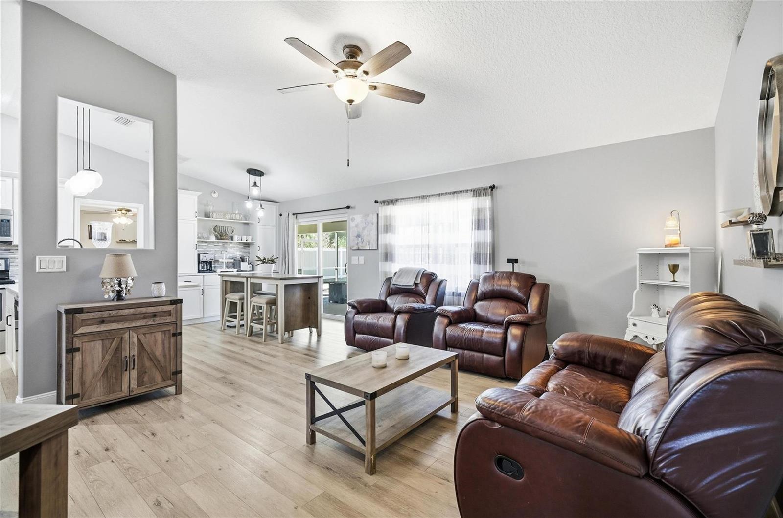 BELLE TERRE - Residential