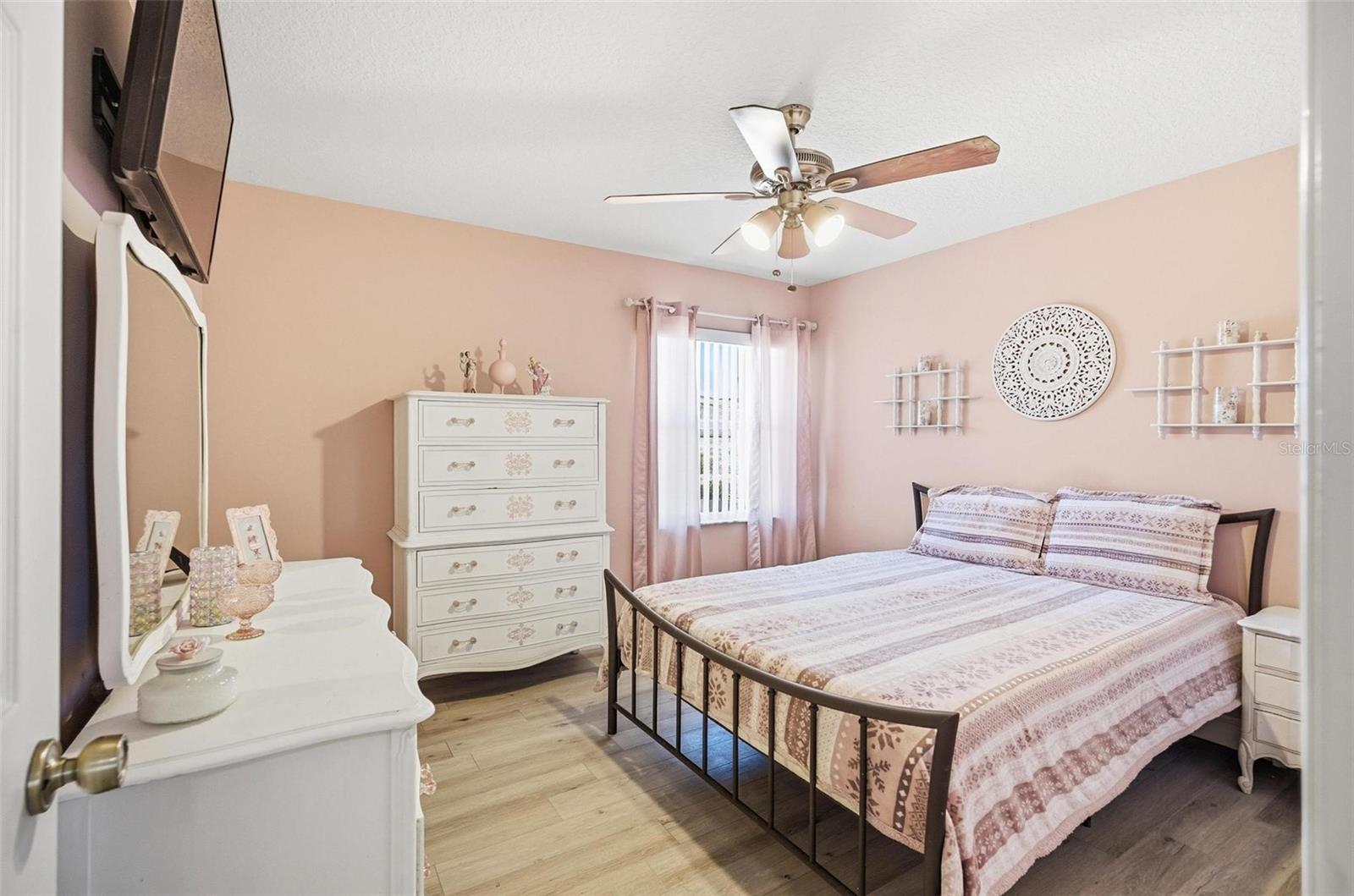 BELLE TERRE - Residential