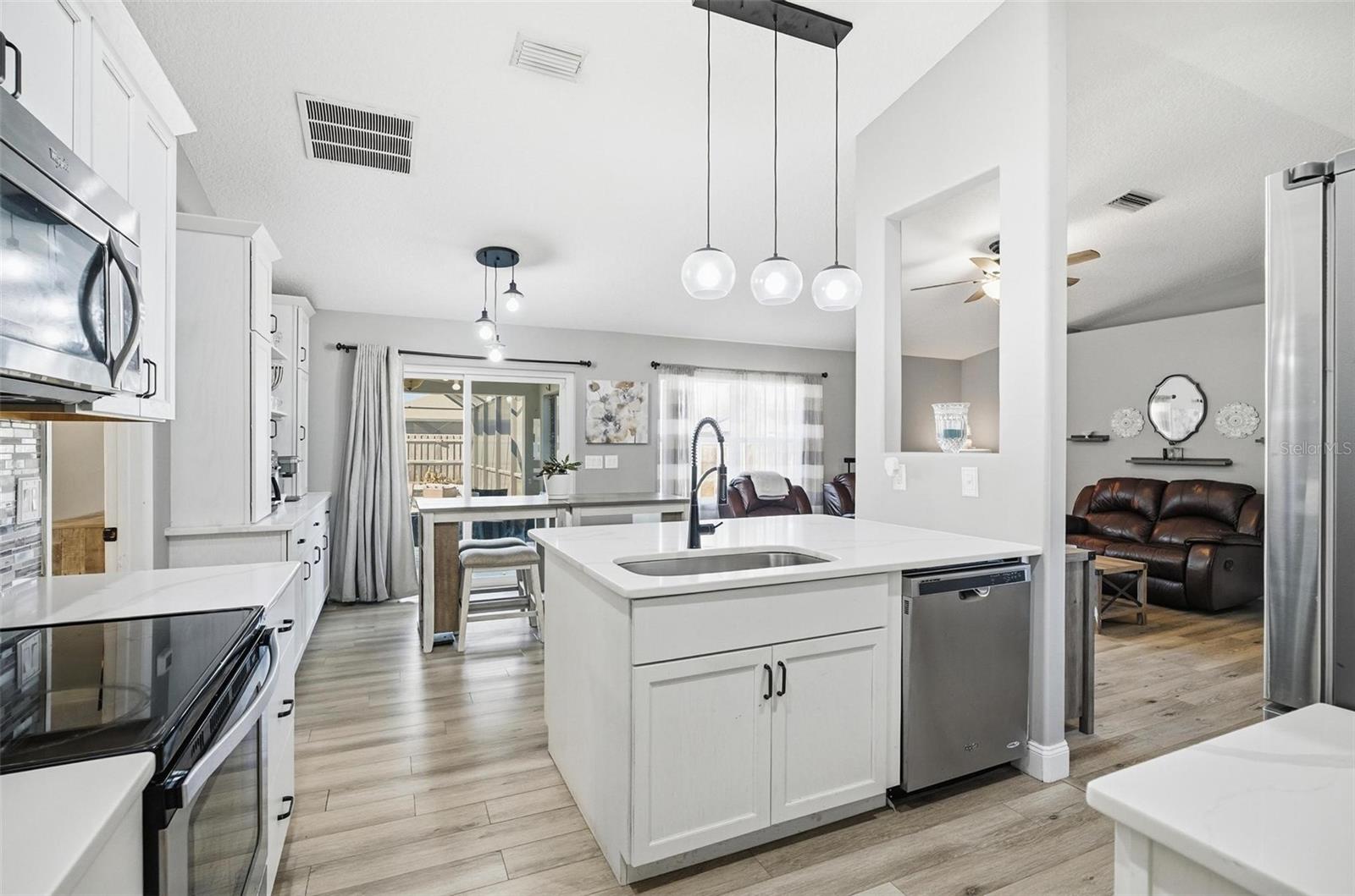 BELLE TERRE - Residential