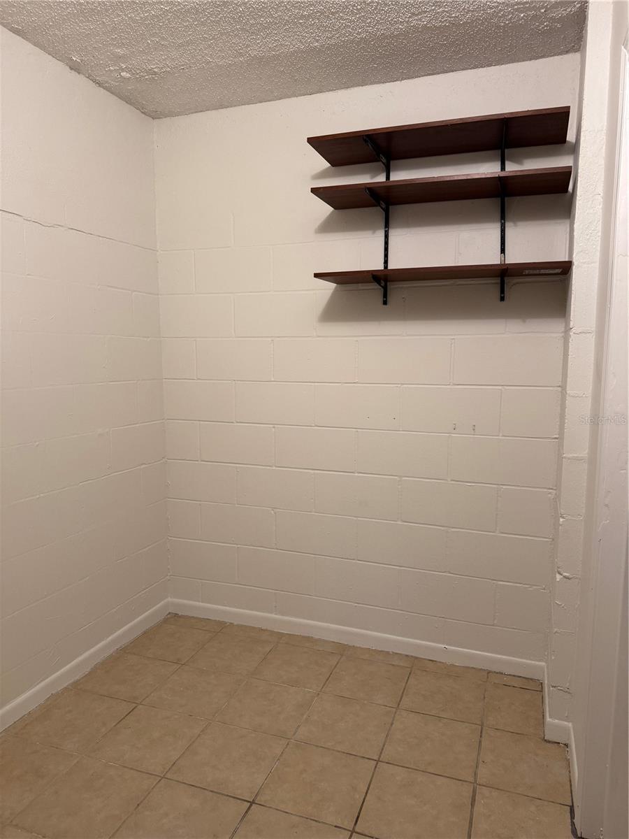 TOWNVIEW CONDO - Residential Lease