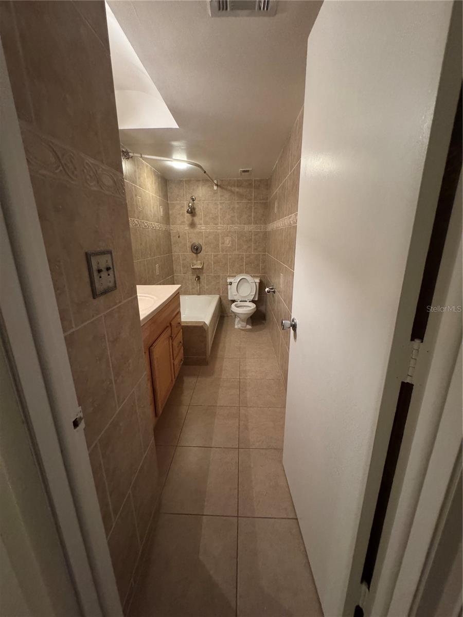 TOWNVIEW CONDO - Residential Lease