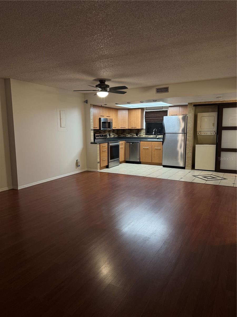 TOWNVIEW CONDO - Residential Lease