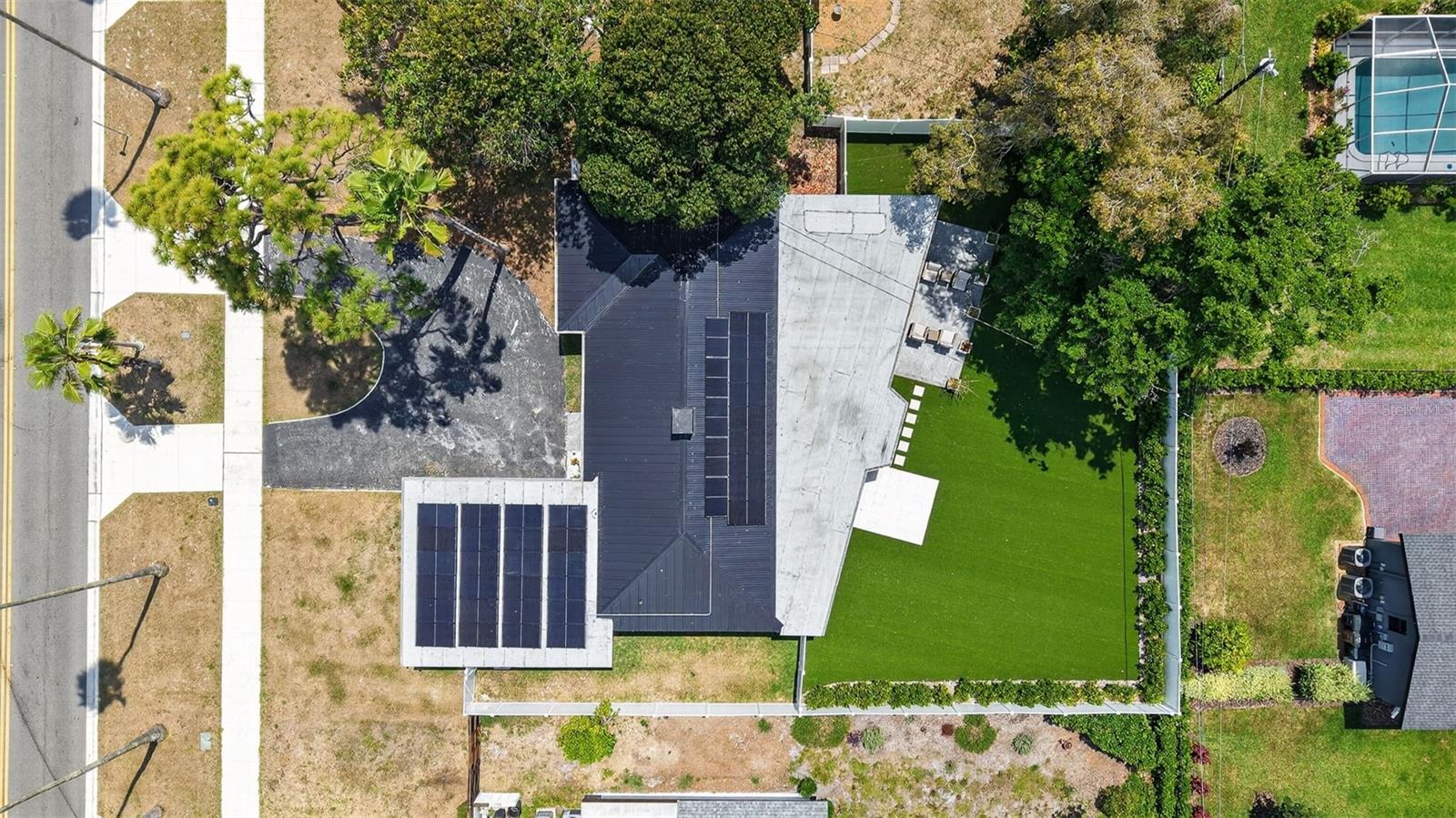 BELLEAIR ESTATES - Residential