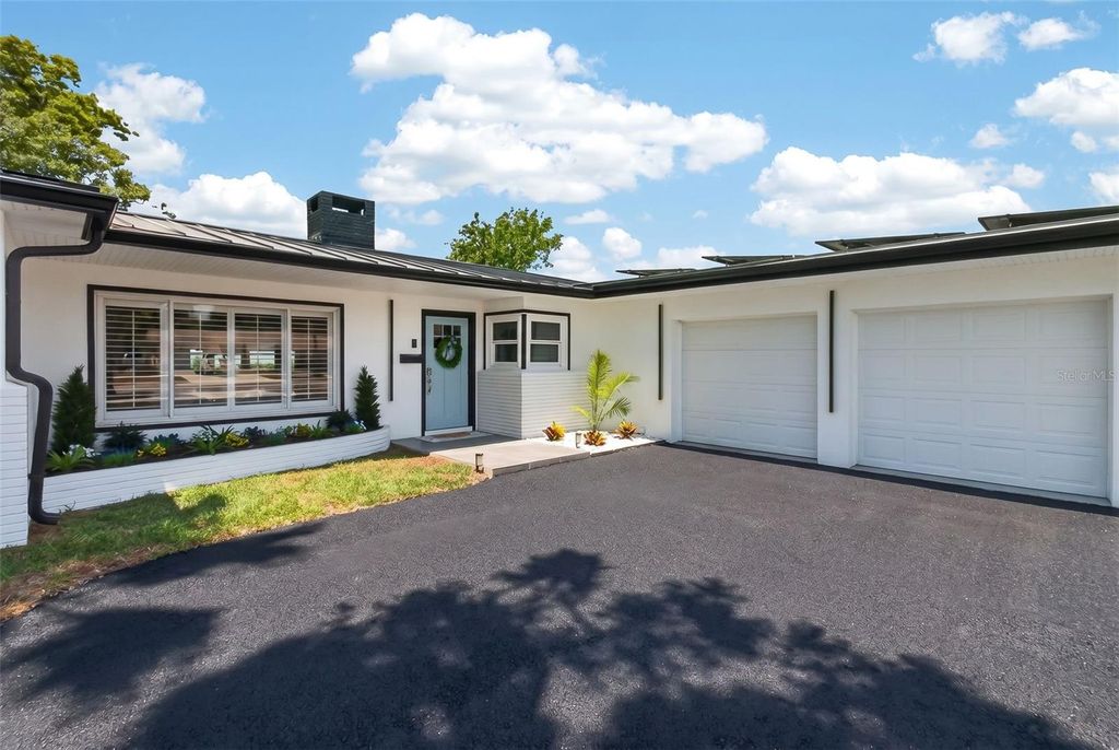 Photo of 1714 Indian Rocks Road, Belleair, FL 33756 (MLS # TB8502756)