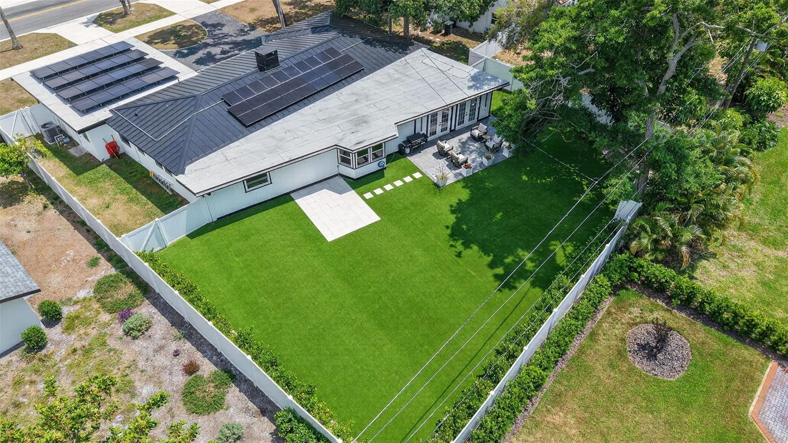 BELLEAIR ESTATES - Residential