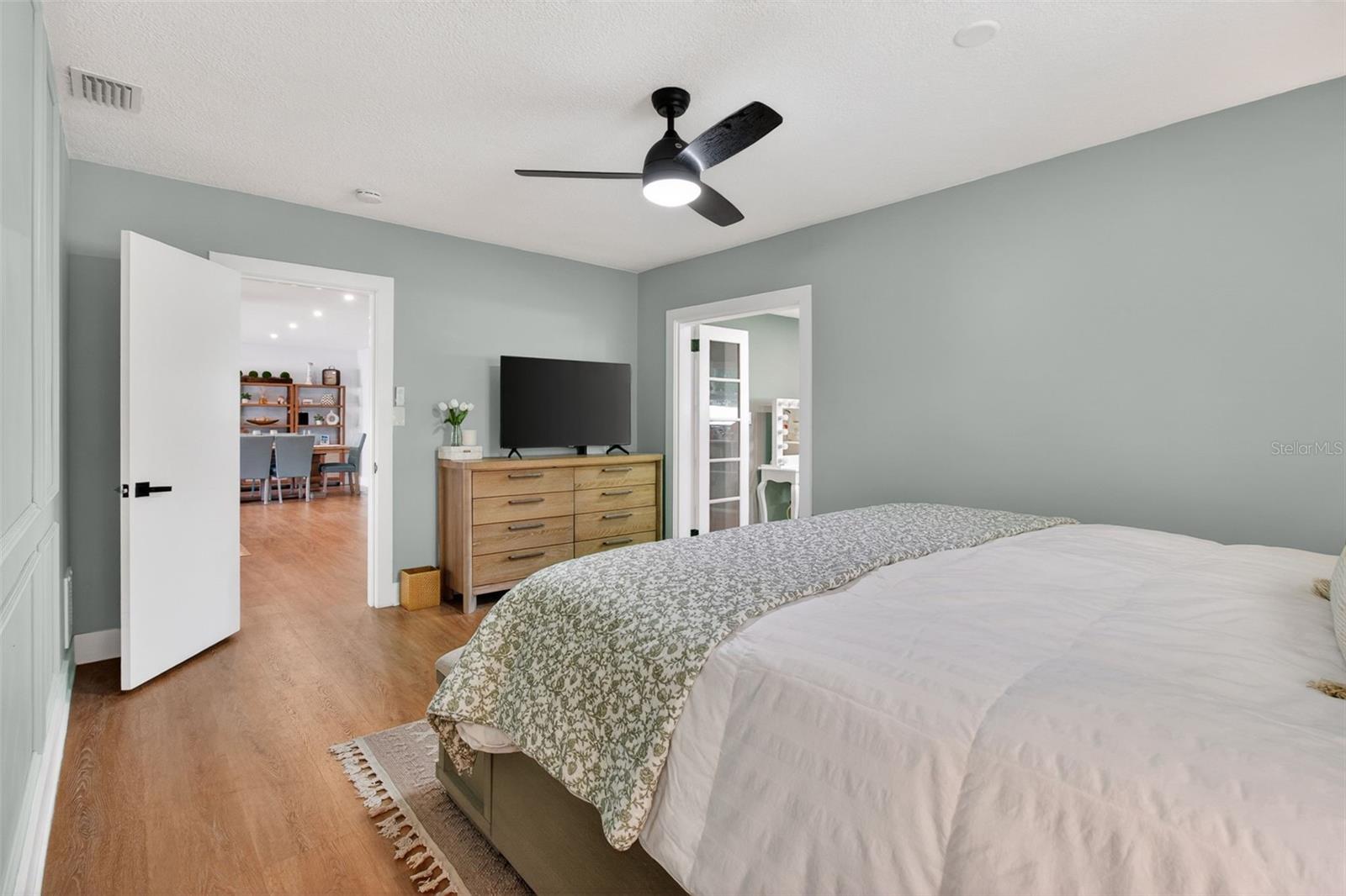 BELLEAIR ESTATES - Residential