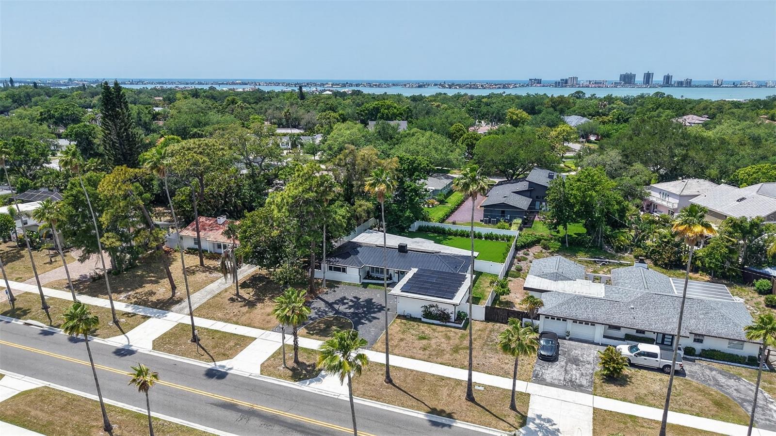 BELLEAIR ESTATES - Residential