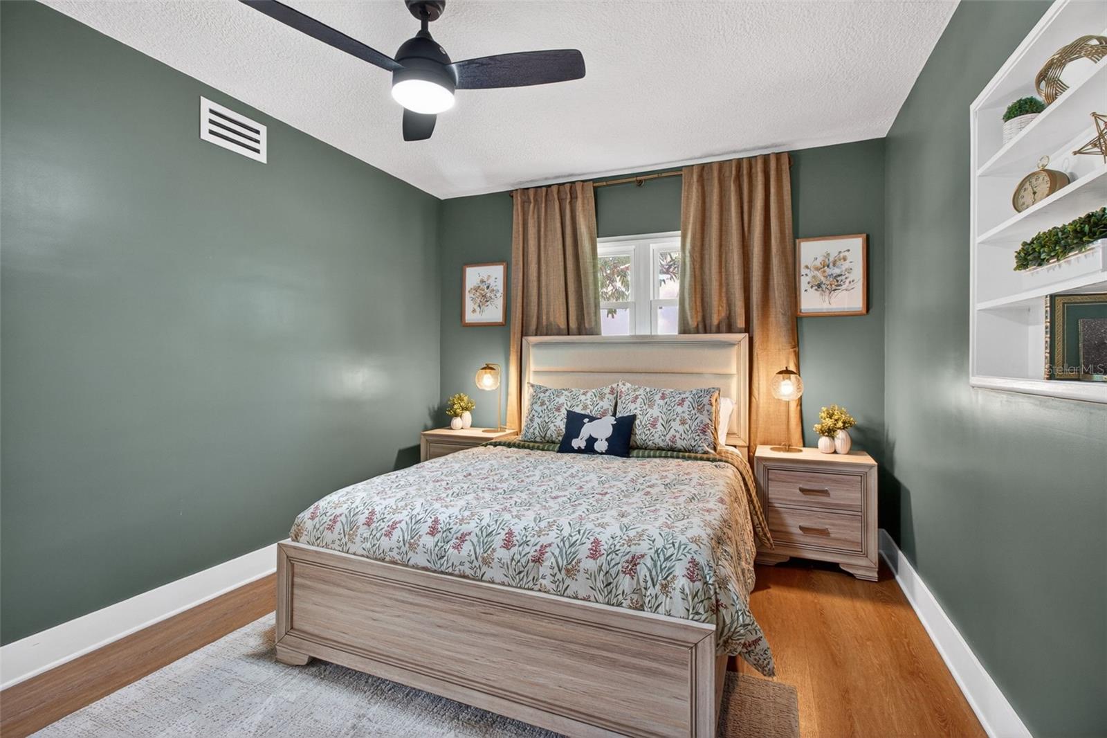 BELLEAIR ESTATES - Residential
