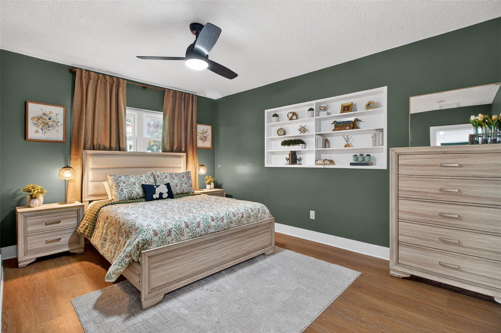 BELLEAIR ESTATES - Residential
