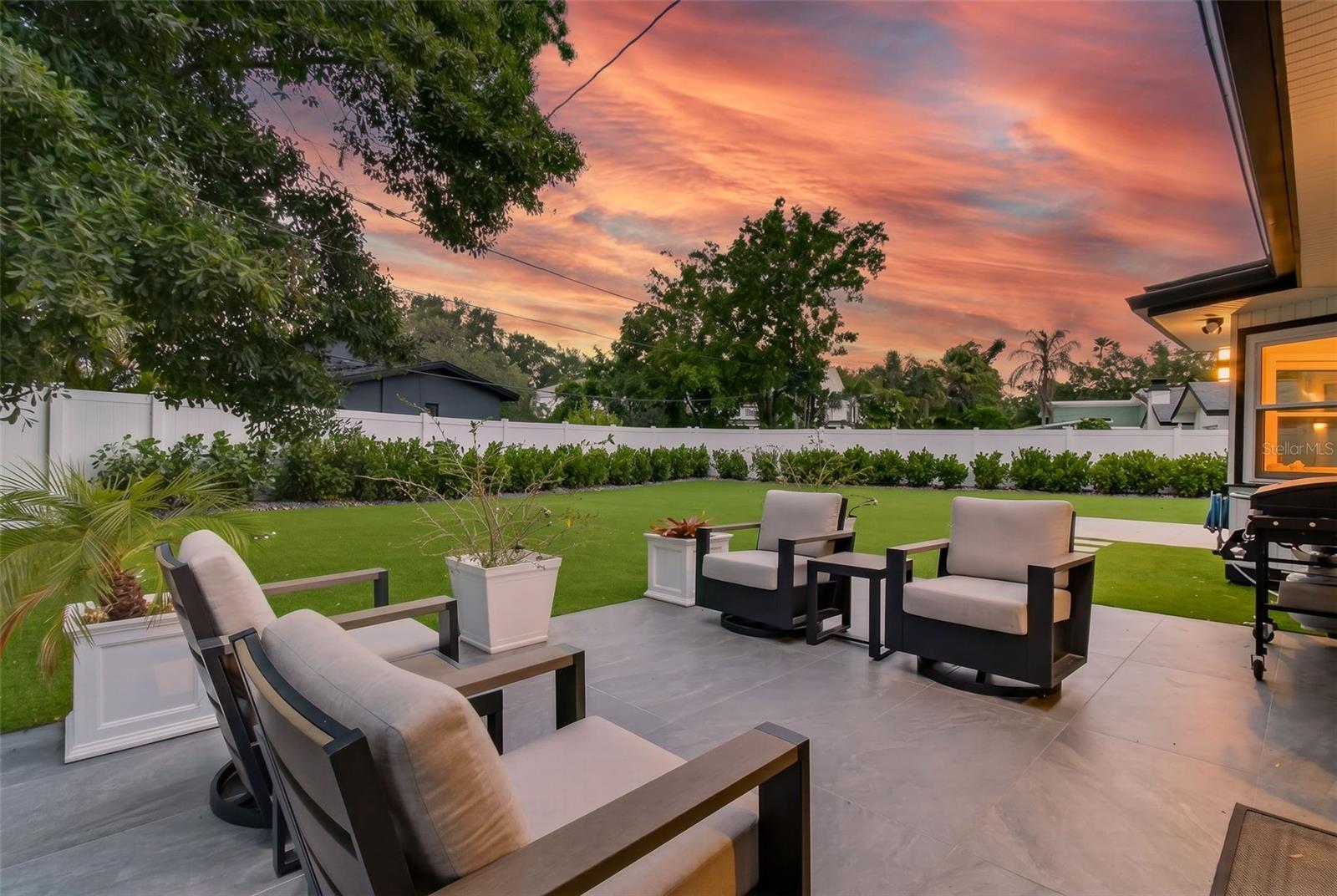 BELLEAIR ESTATES - Residential