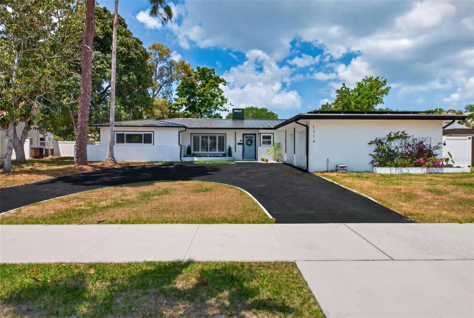 1714 INDIAN ROCKS ROAD