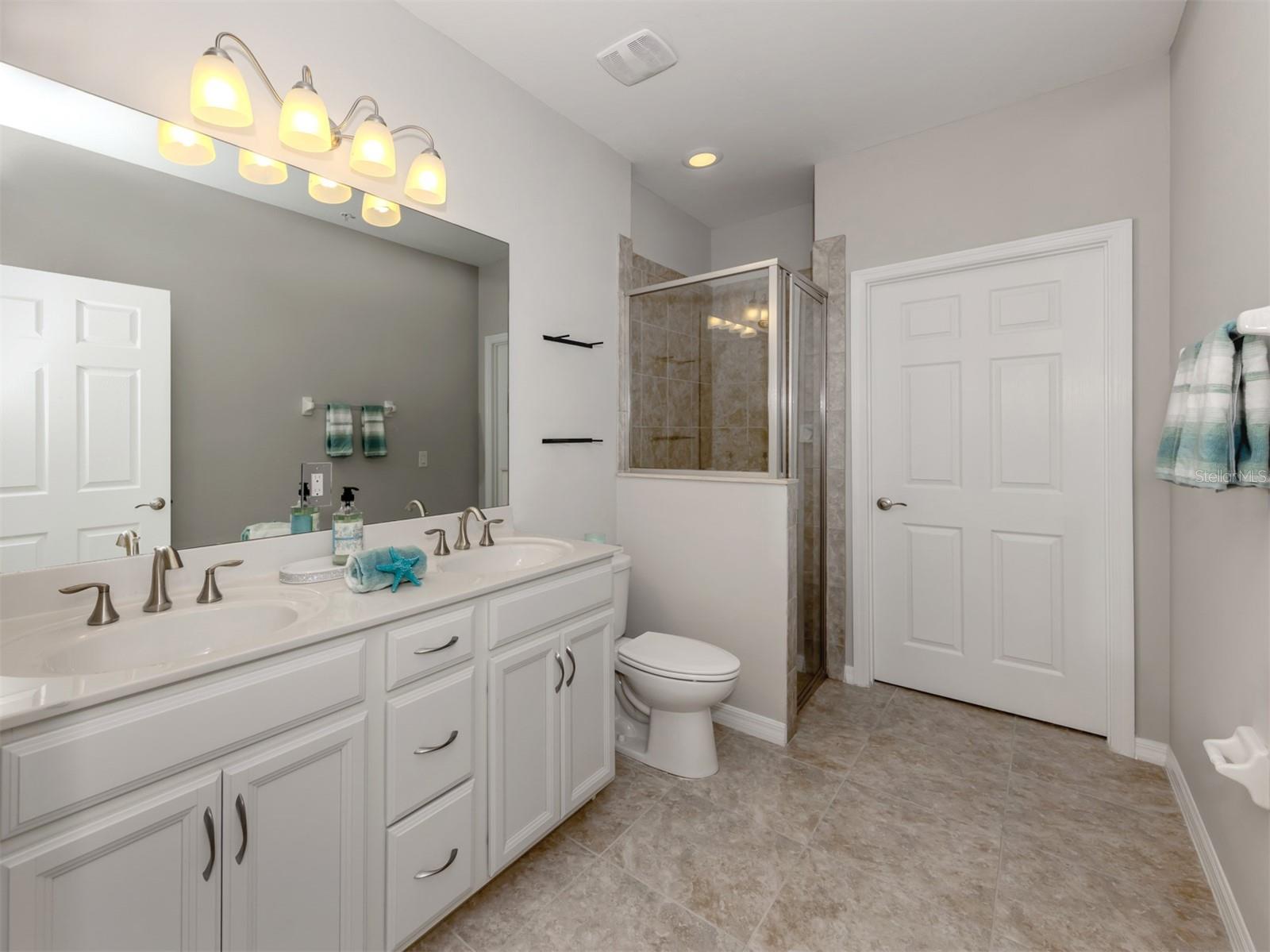 TOSCANA ISLES - Residential