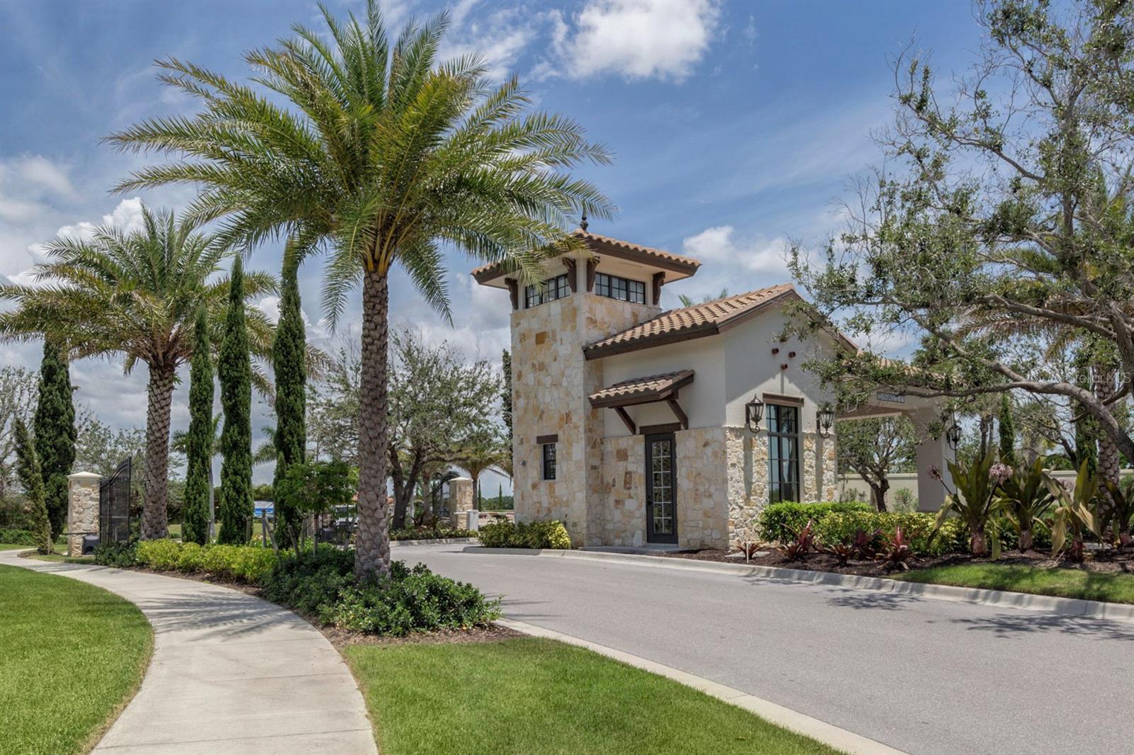 TOSCANA ISLES - Residential