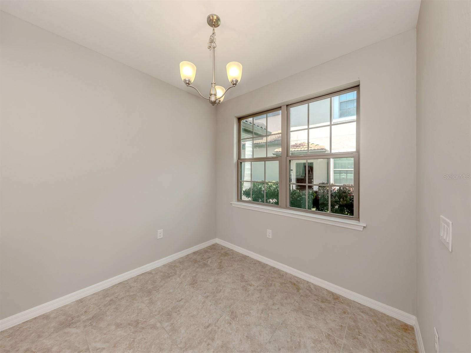 TOSCANA ISLES - Residential