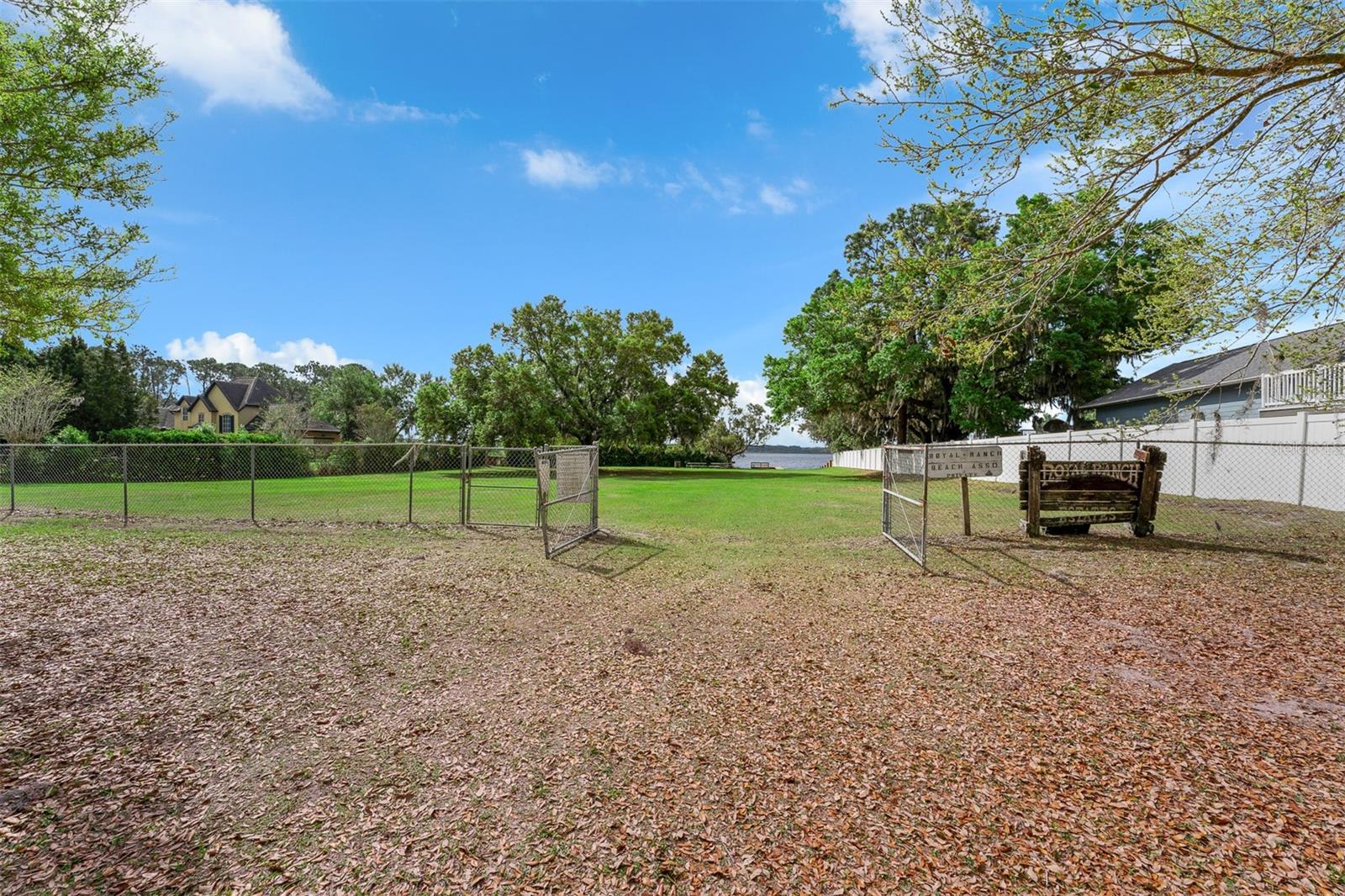 ROYAL RANCH ESTATES FIRST ADD - Residential