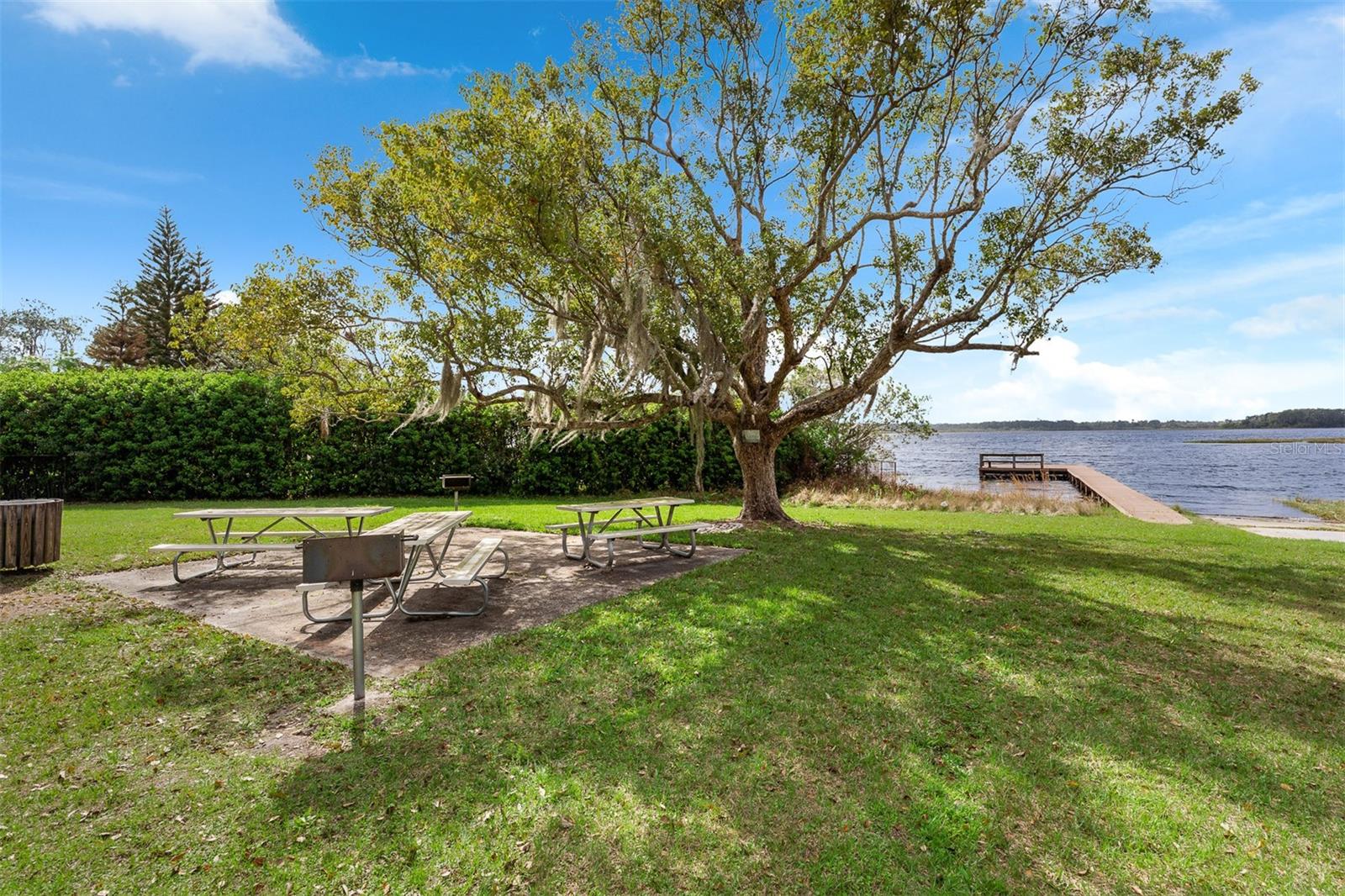 ROYAL RANCH ESTATES FIRST ADD - Residential