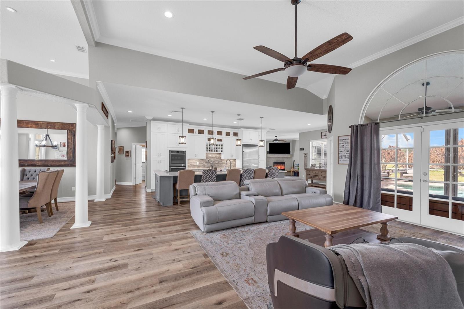 ROYAL RANCH ESTATES FIRST ADD - Residential