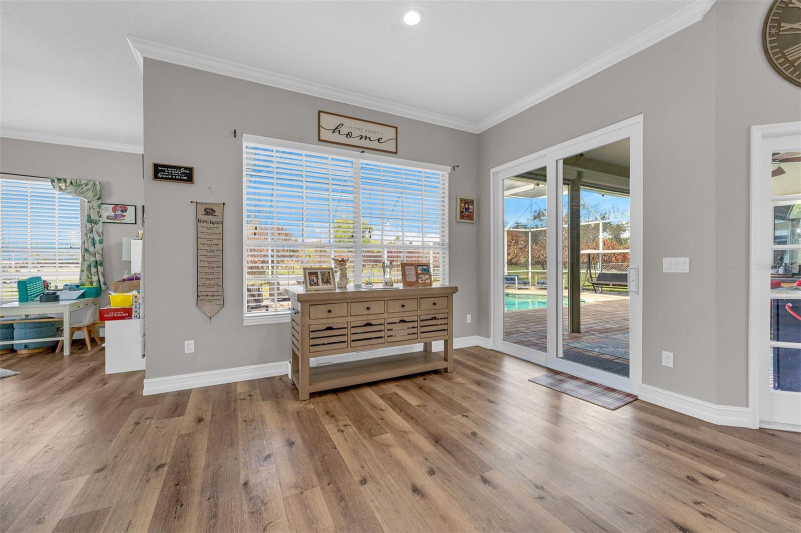 ROYAL RANCH ESTATES FIRST ADD - Residential