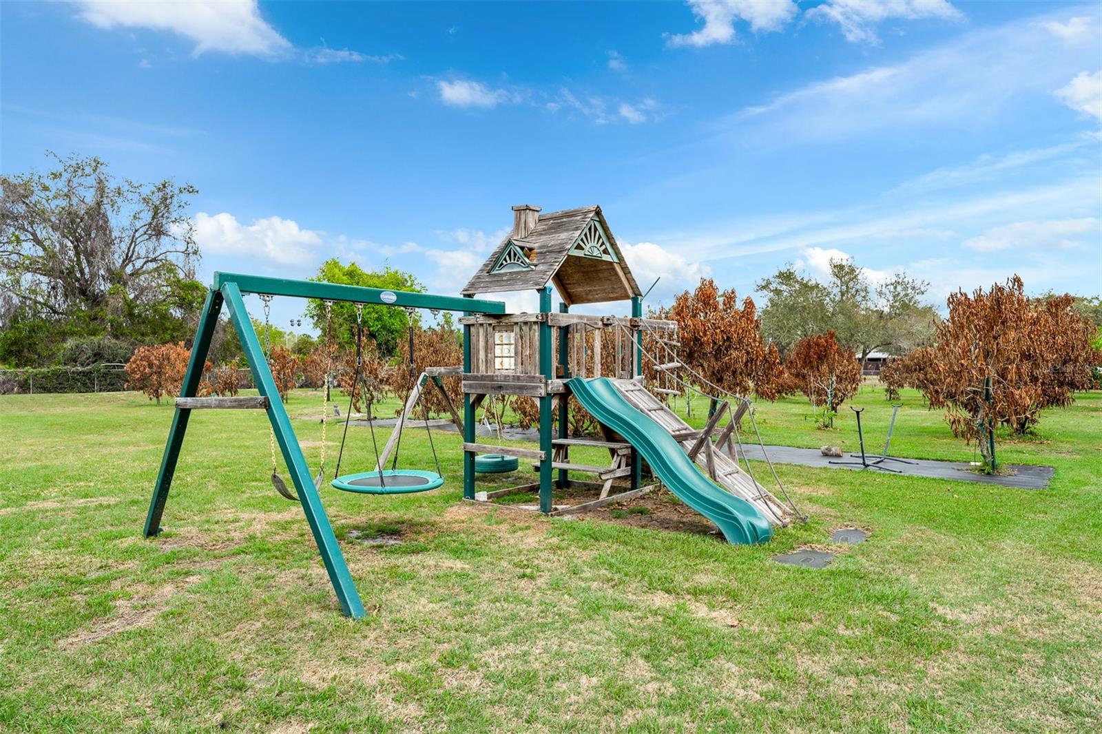 ROYAL RANCH ESTATES FIRST ADD - Residential