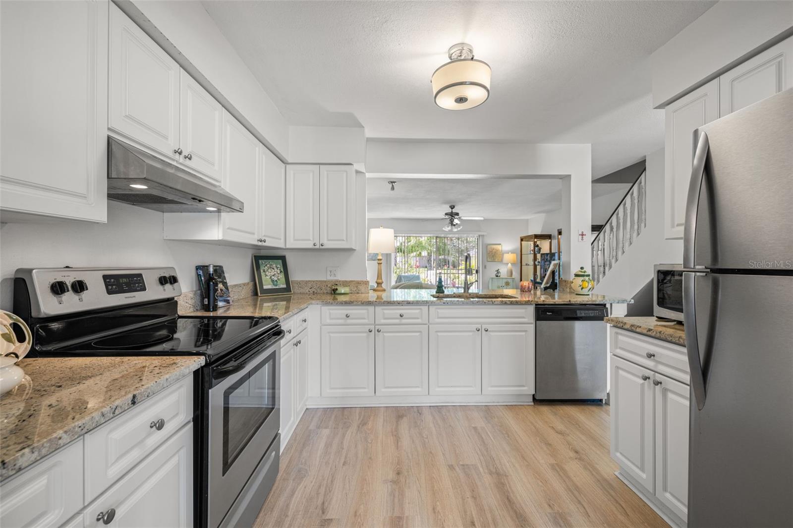 CARROLLWOOD VILLAGE PH III - Residential