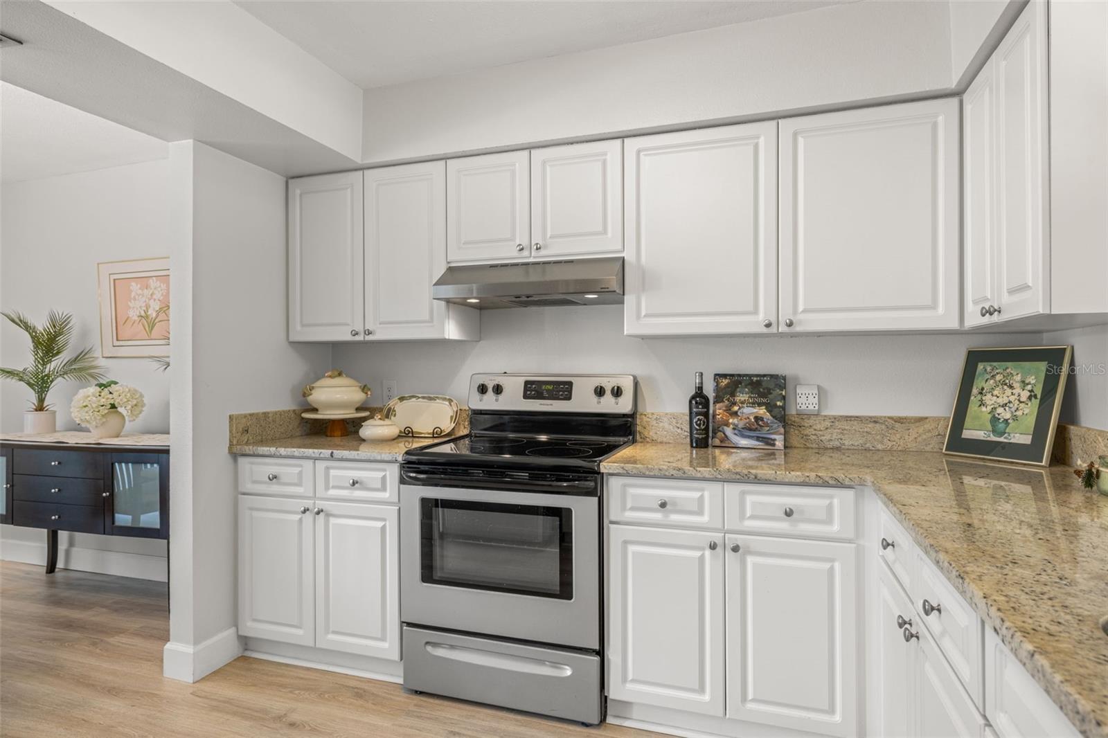 CARROLLWOOD VILLAGE PH III - Residential