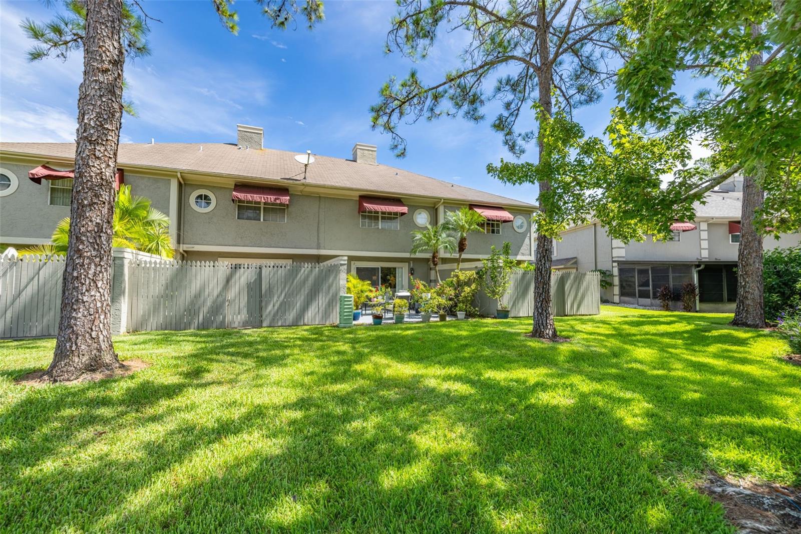 CARROLLWOOD VILLAGE PH III - Residential