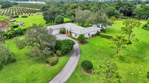 A home in LAKE WALES