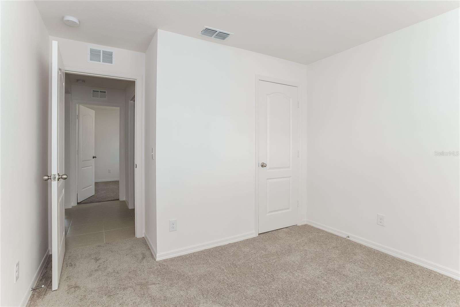 RIDGE AT SWAN LAKE - Residential Lease