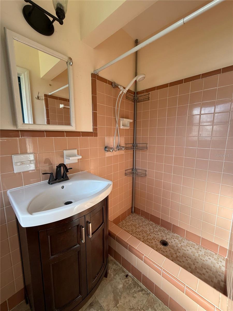 HAZEL HEIGHTS - Residential Lease
