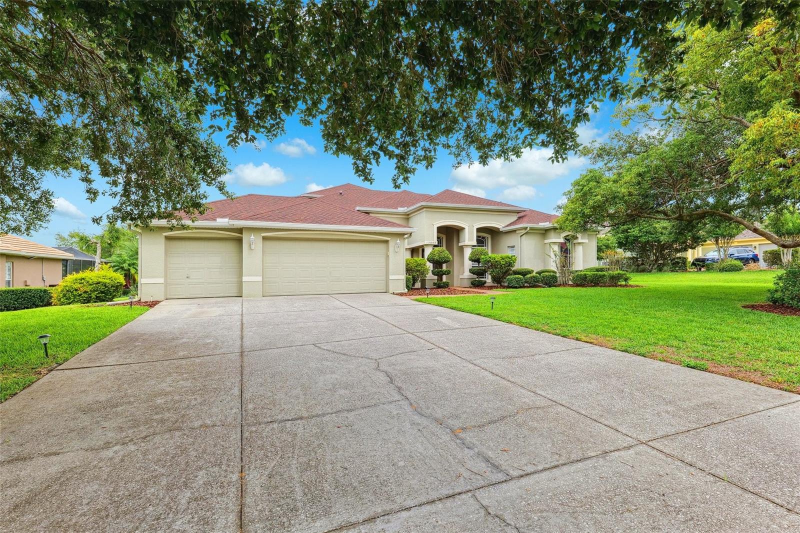 13049 THOROUGHBRED DRIVE