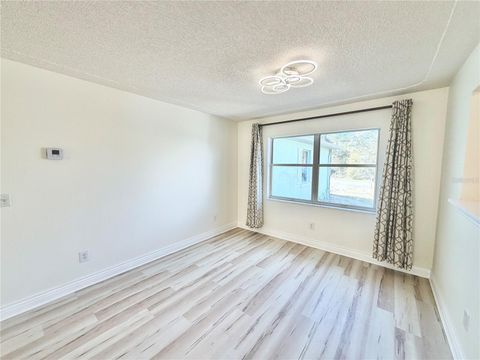 Tiny photo for 17469 SW 35th Avenue Road, Ocala, FL 34473 (MLS # GC539073)