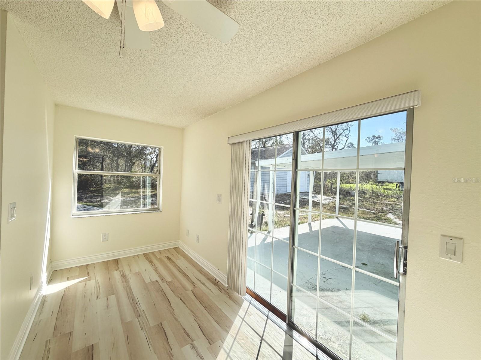 MARION OAKS UN 06 - Residential