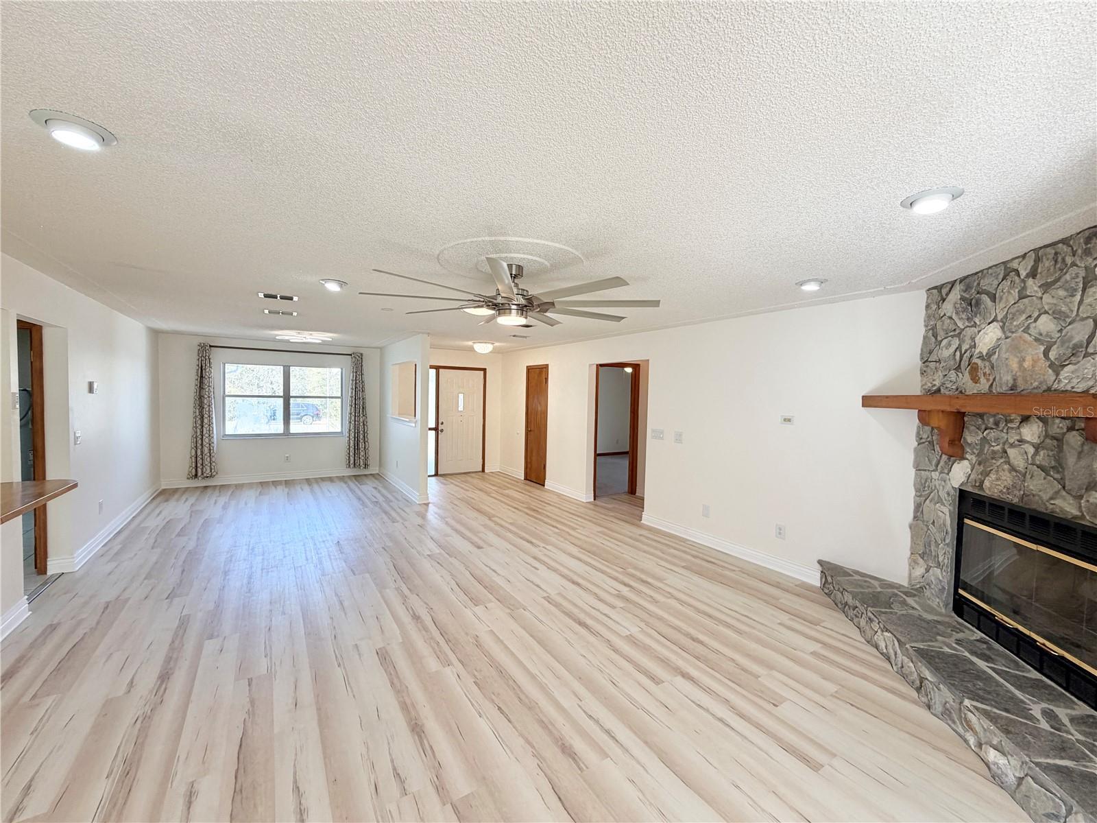 MARION OAKS UN 06 - Residential