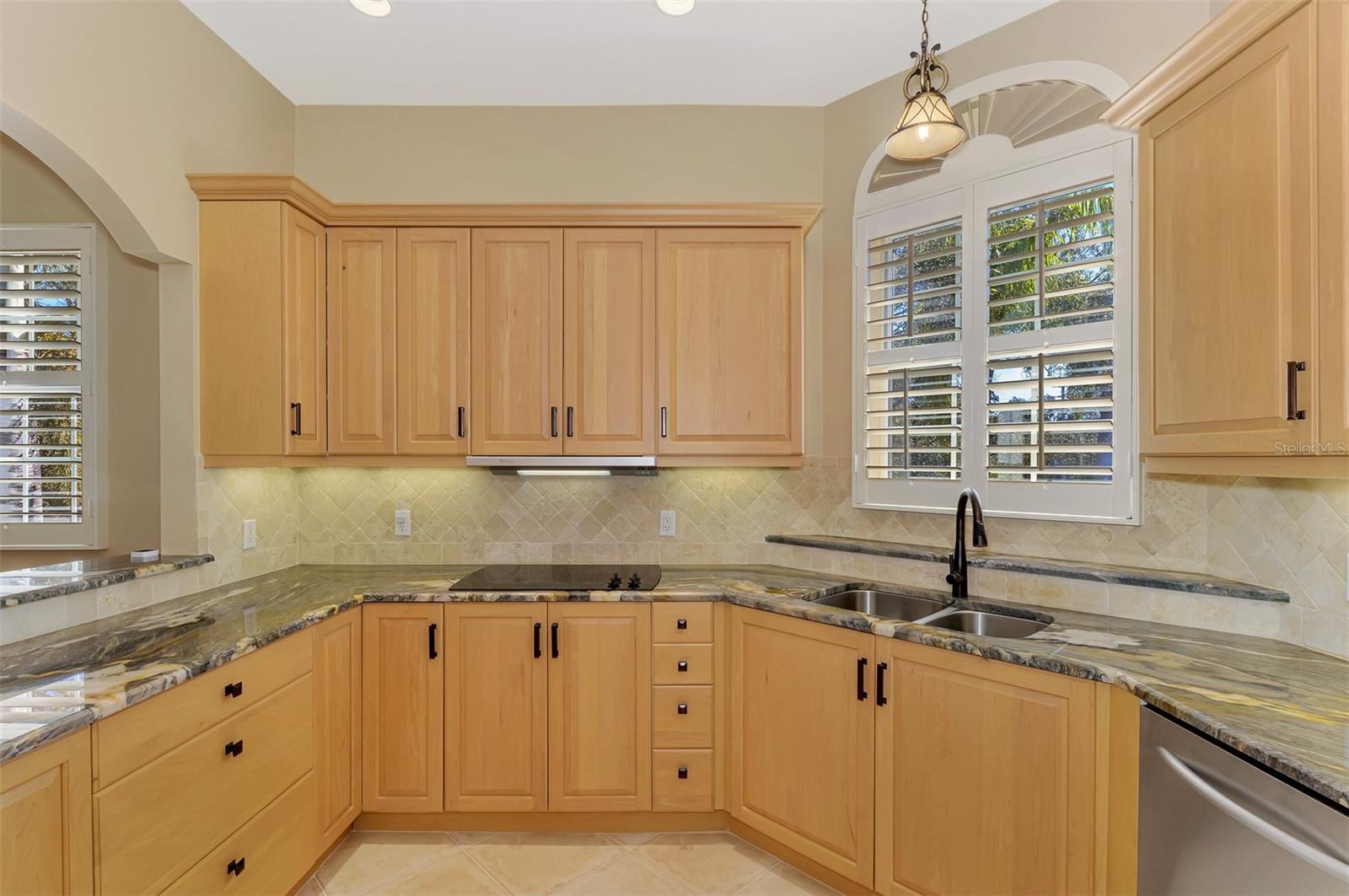 BOTANICA PARISIENNE GARDENS - Residential