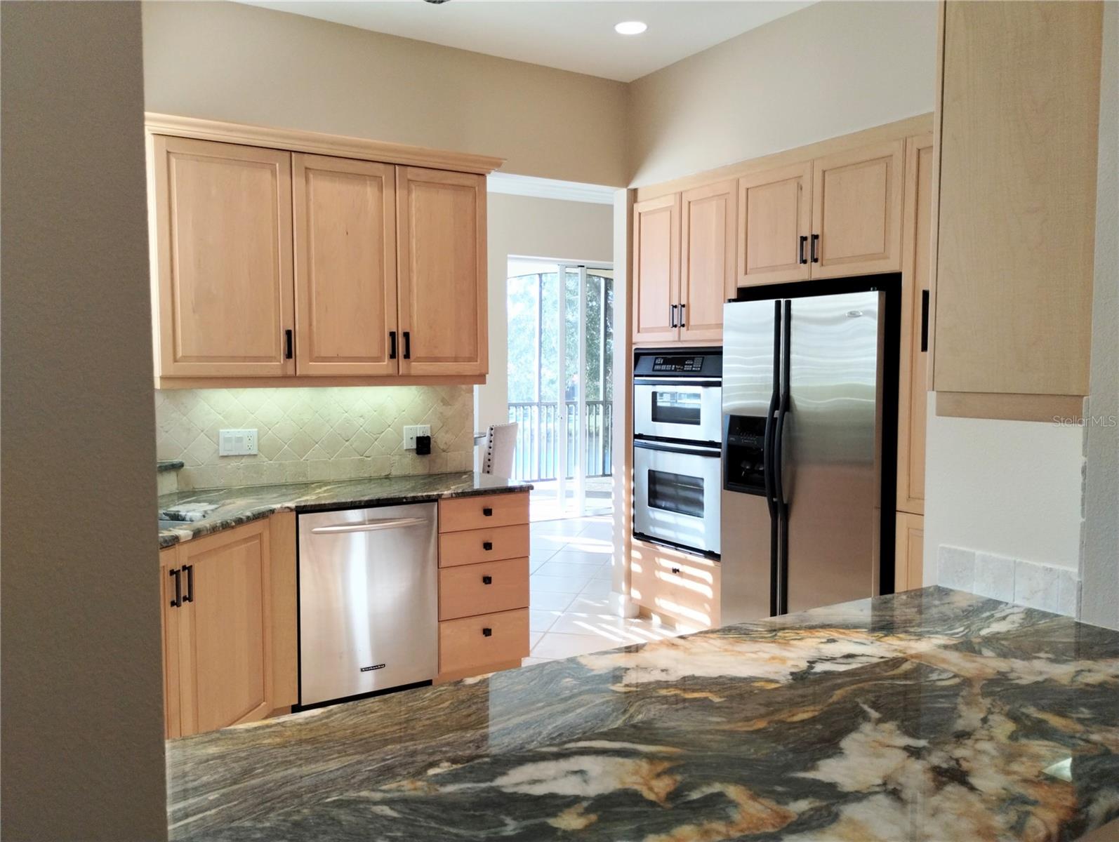 PARISIENNE GARDENS - Residential